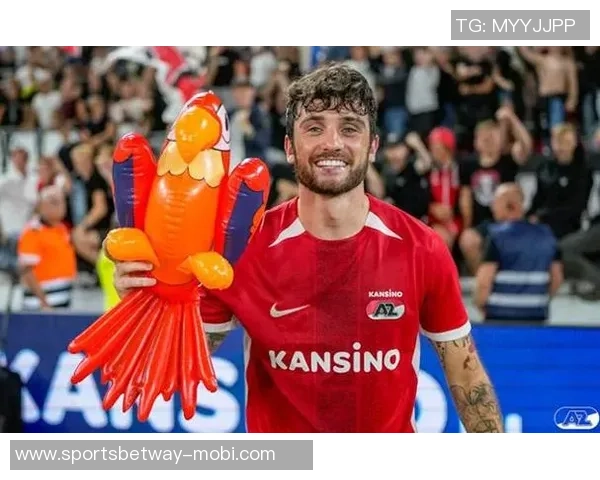 西蒙斯从拉玛西亚到德甲荷甲的成长之路与英超迷失之谜