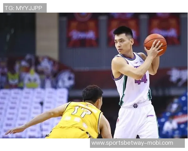 鲁媒评论陈培东逐渐恢复状态鲍威尔表现起伏不定需加强稳定性